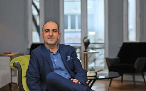 Prof. Dr. Şükrü Yazar Estetik Plastik ve Rekonstrüktif Cerrahi, Yūz Burun Meme Estetiği, Meme Onarımı, Meme Büyütme İstanbul